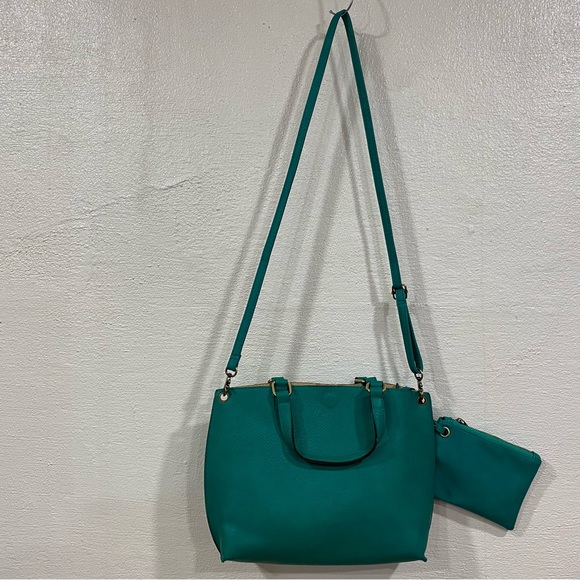 Free People Purse and Detachable Wristlet Green With Brass Color Hardware - Picture 7 of 12